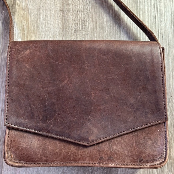 Fashion Able Leather Crossbody Purse Fold Over - Picture 2 of 14
